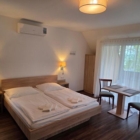 Adam Apartmanhaz Siofok Dış mekan fotoğraf