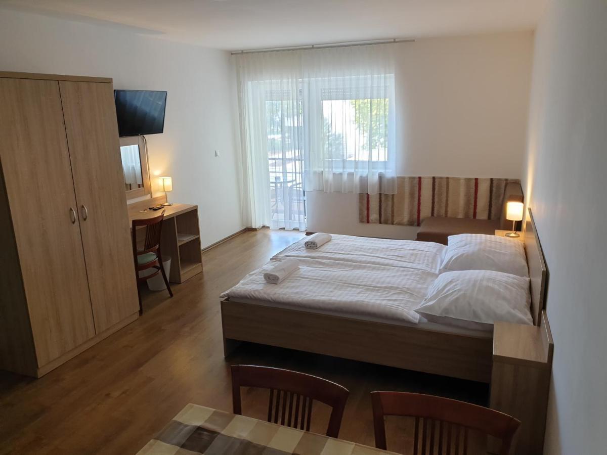 Adam Apartmanhaz Siofok Dış mekan fotoğraf