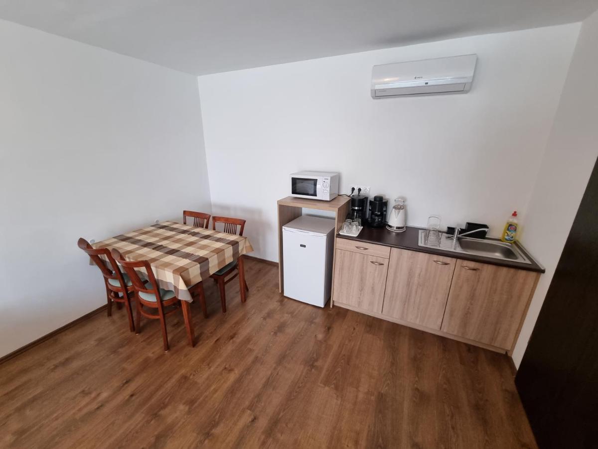 Adam Apartmanhaz Siofok Dış mekan fotoğraf
