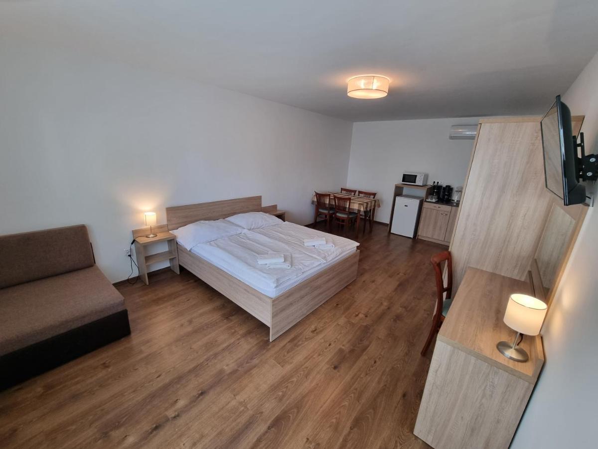 Adam Apartmanhaz Siofok Dış mekan fotoğraf