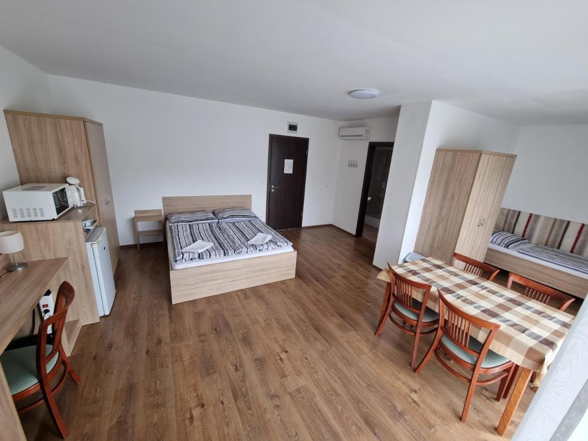 Adam Apartmanhaz Siofok Dış mekan fotoğraf