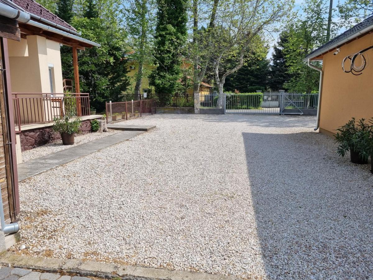 Adam Apartmanhaz Siofok Dış mekan fotoğraf