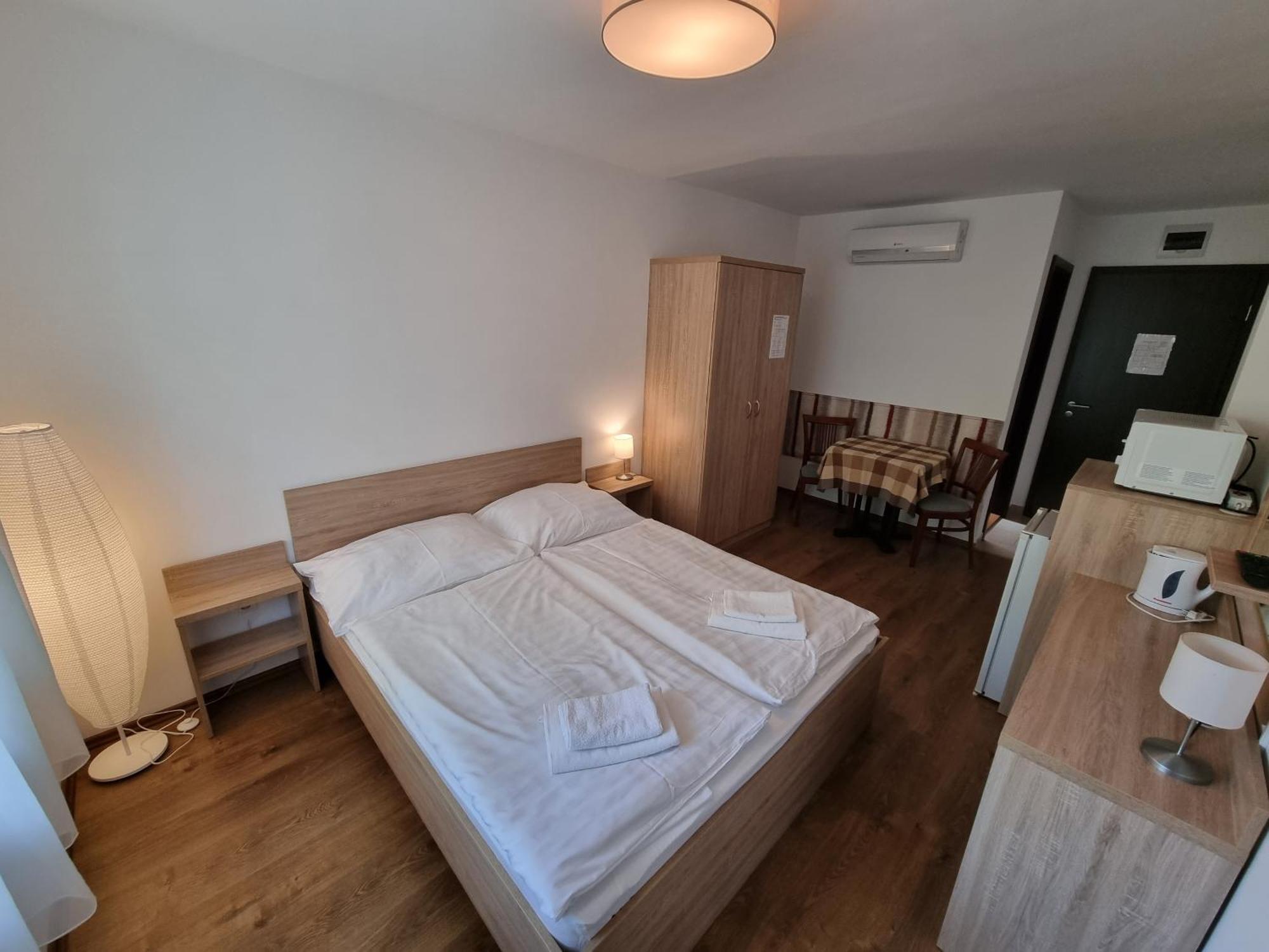 Adam Apartmanhaz Siofok Oda fotoğraf