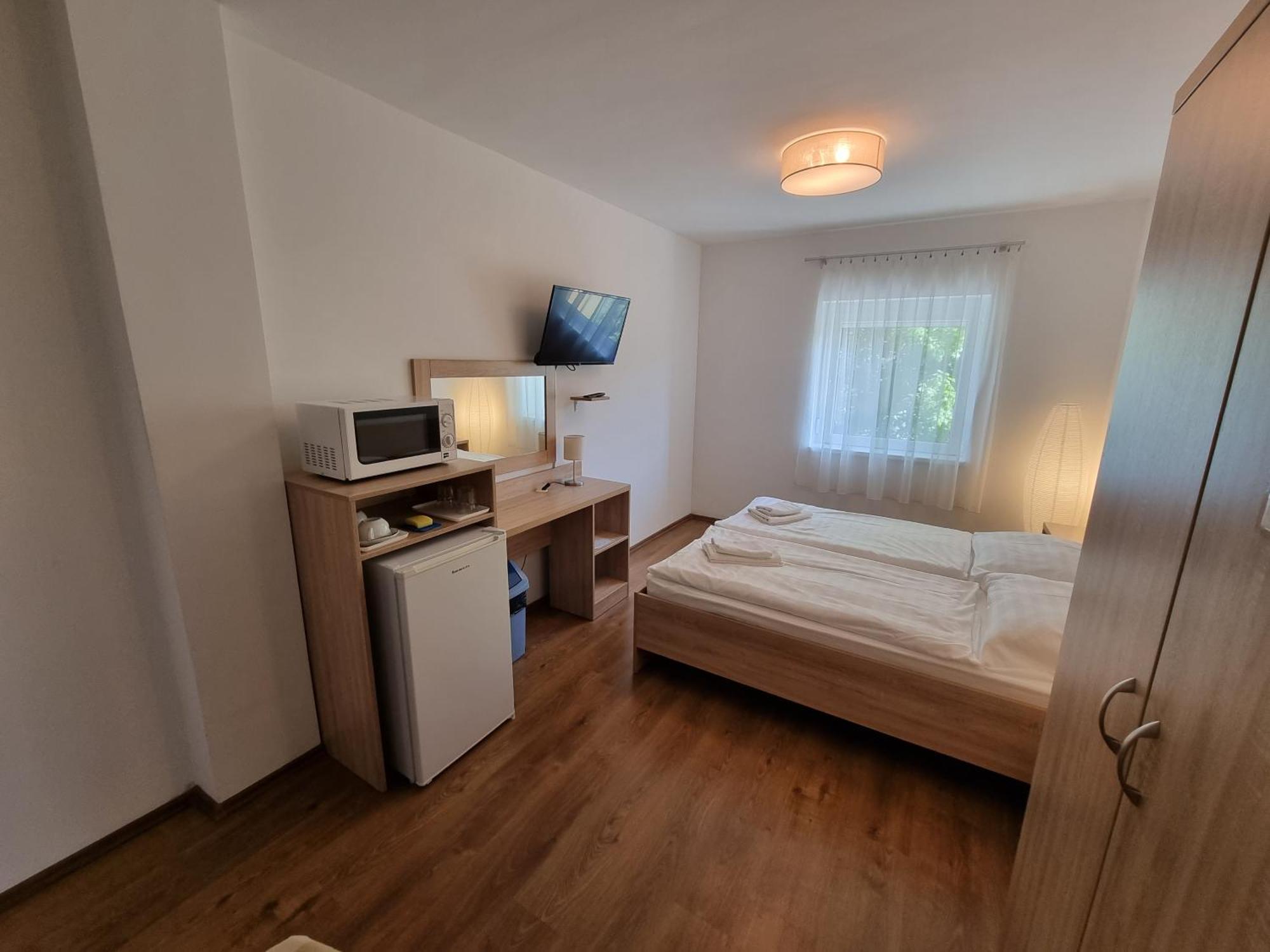 Adam Apartmanhaz Siofok Oda fotoğraf