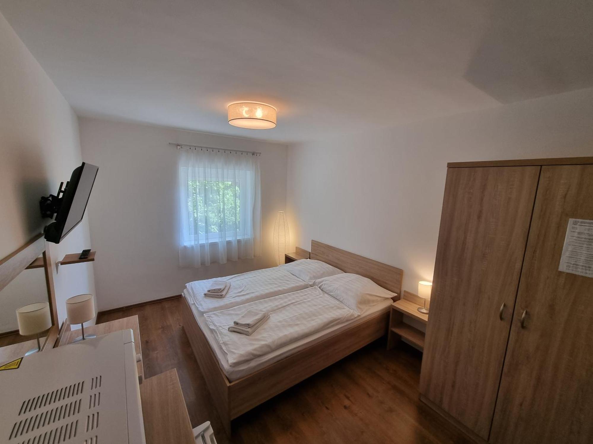 Adam Apartmanhaz Siofok Oda fotoğraf