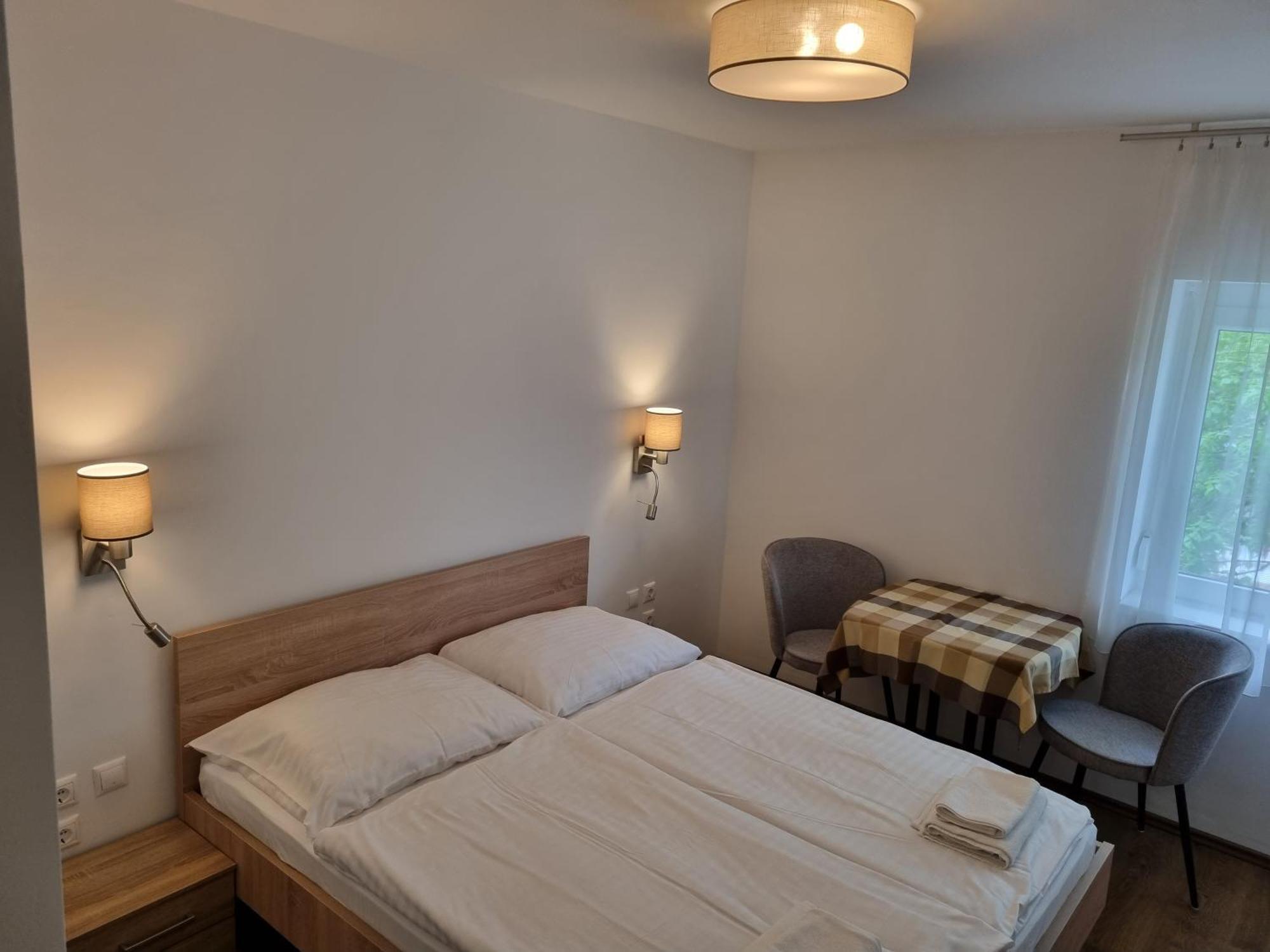 Adam Apartmanhaz Siofok Oda fotoğraf