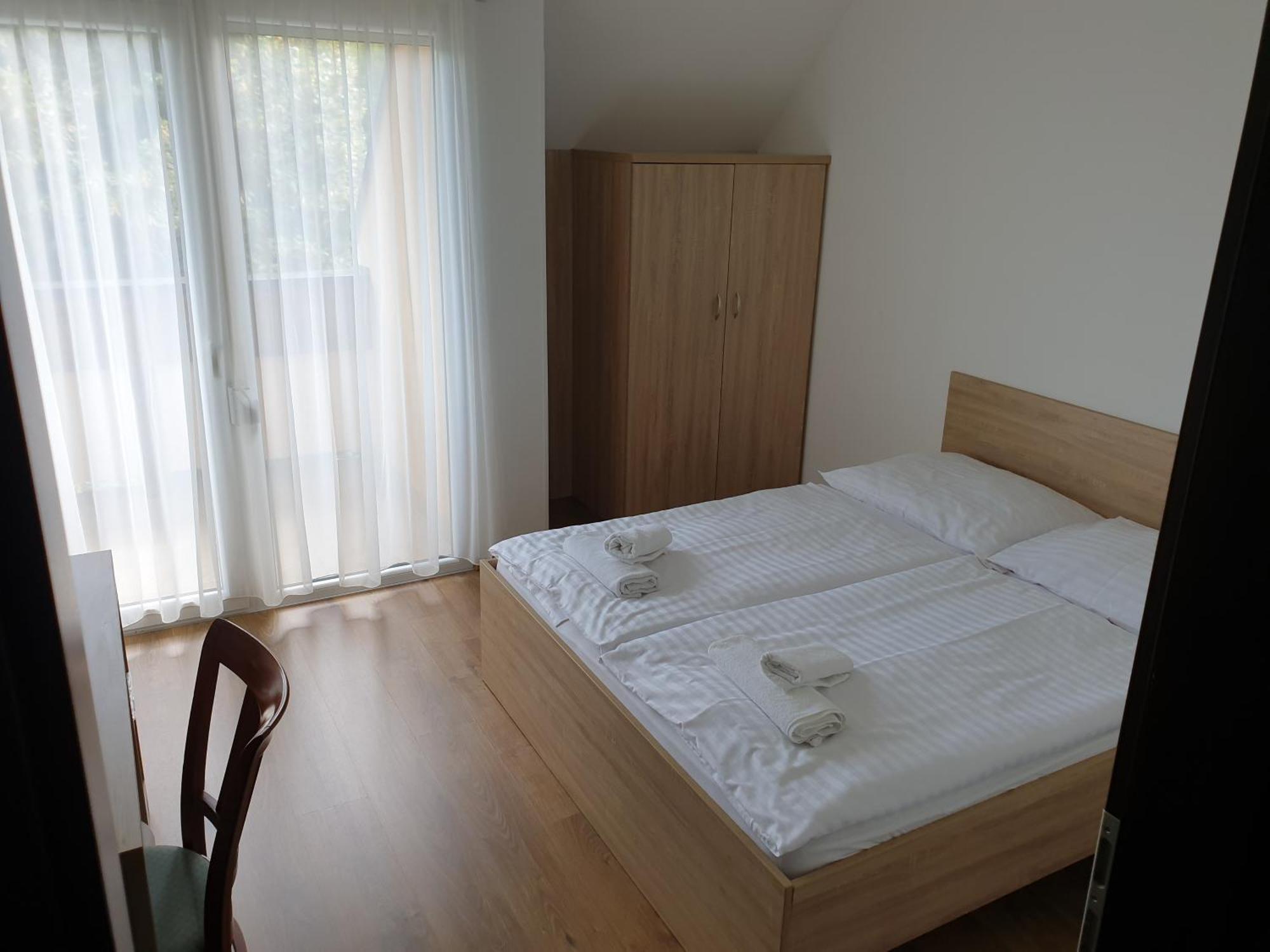 Adam Apartmanhaz Siofok Oda fotoğraf