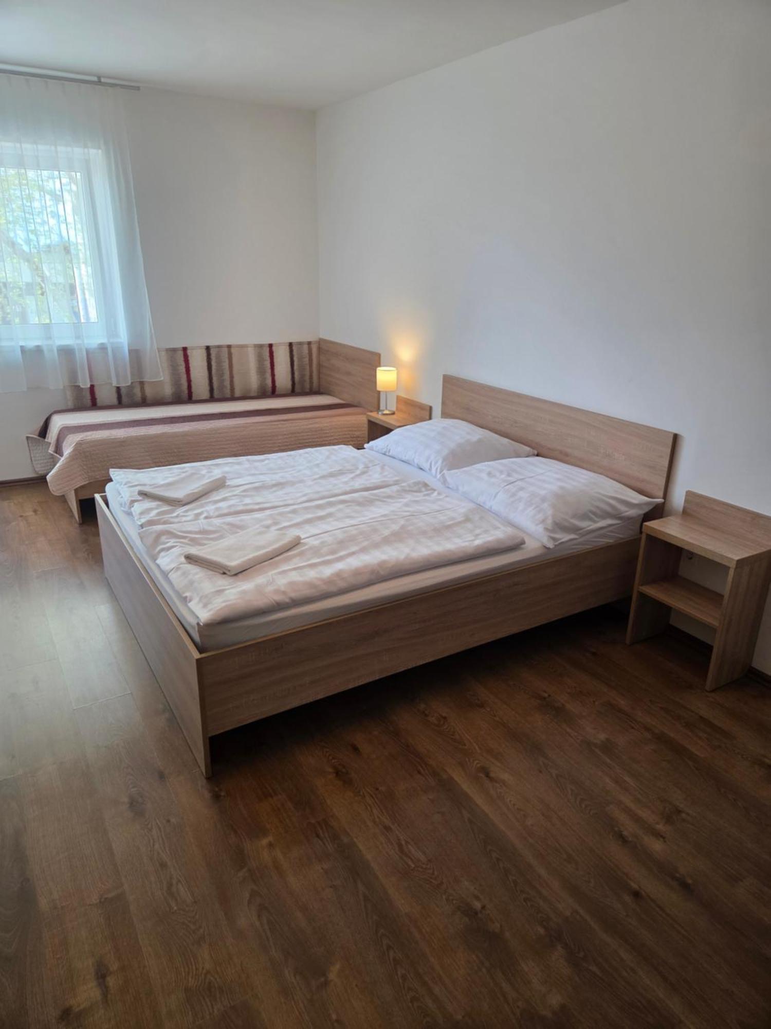 Adam Apartmanhaz Siofok Dış mekan fotoğraf